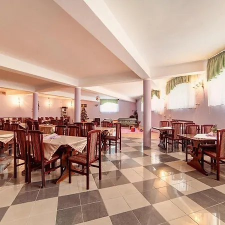 住宿加早餐酒店 Osrodek Wypoczynkowy Henryk 2 克雷尼察